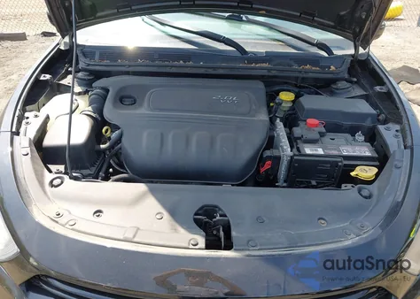 2013 Dodge Dart Sxt z USA, uszkodzony, nr VIN 1C3CDFBAXDD289966